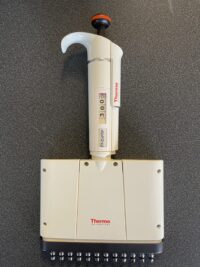 Refurbished Thermo Finnpipette™ F1-CLIP TIP 12-channel 30-300μL